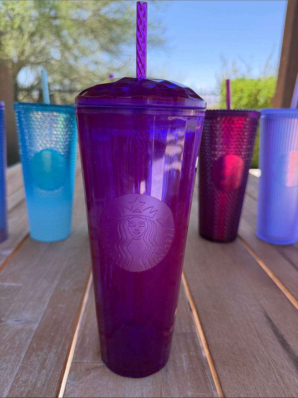 Starbucks Iridescent Dome Lid Tumbler Cold Cup 24oz